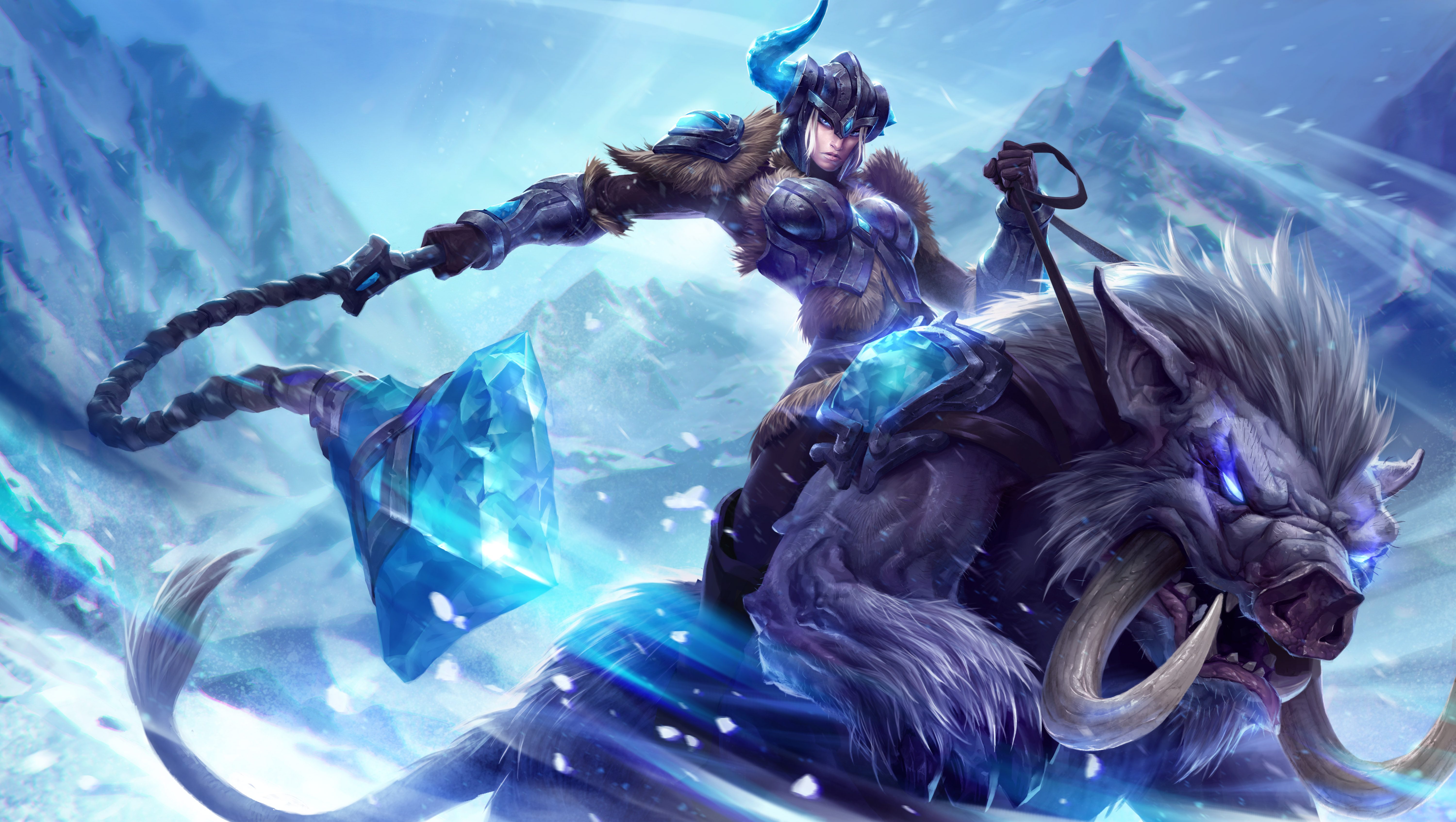 Early Crits in League of Legends? A Look at Tryndamere's Lvl 1 Attacks